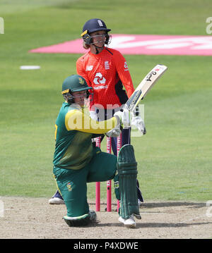 Südafrikas Lizelle Lee batting während des T20 Tri Reihe entspricht in der Grafschaft. Stockfoto