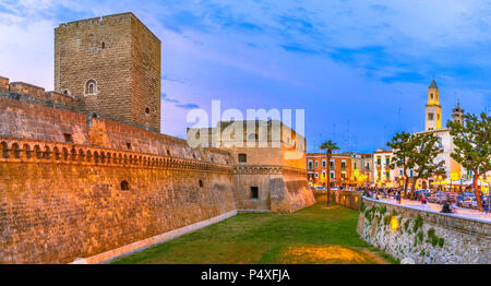 Bari, Italien, Apulien: Schwäbische Schloss oder Castello Svevo, einem mittelalterlichen Sehenswürdigkeiten von Apulien. Stockfoto