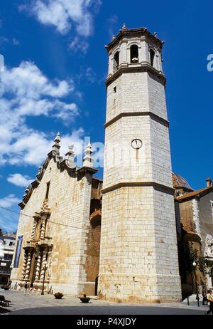 COMUNIDAD VALENCIANA. BENICARLO. Vista General de la Iglesia de San Bartolome, edificada en el siglo XVII. Estado de Castellón. España. Stockfoto