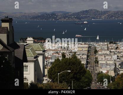 ESTADOS UNIDOS. SAN FRANCISCO. Panorámica de la Ciudad y la Bahía, al Fondo. Estado de Kalifornien. Stockfoto