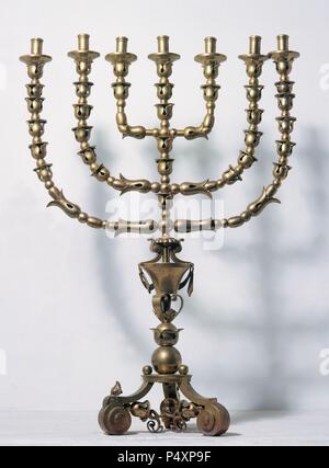 Siebenarmigen Leuchter oder Menora. Sephardic Museum. Synagoge von El Transito. Toledo. Spanien. Stockfoto