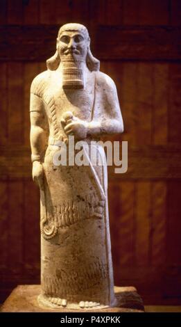 Assurnasirpal II. König von Assyrien (883-859 v. Chr.). Statue. 865 v. Chr.. Vom Tempel von Ishtar Sharrat - niphi, Nimrud. British Museum. London. Vereinigtes Königreich. Stockfoto