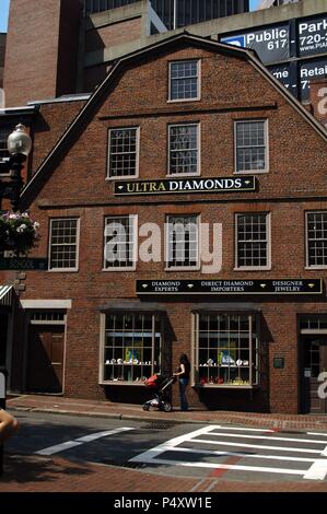 USA. Boston. Alten Ecke Buchhandlung, erbaut im Jahre 1718 von Thomas Falte. Massachusetts. Stockfoto