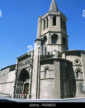 ARTE GOTICO. ESPAÑA. SANTA MARIA LA REAL. Iglesia de Transición del románico al Gótico de la que destaca El pórtico Sur, Obra de Leodegarius y del Maestro que en la intervino ornamentación del Monasterio de San Juan de la Peña. SANGÜESA. Navarra. Stockfoto