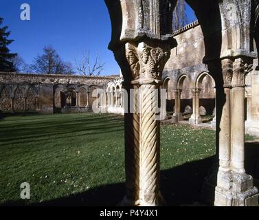 Romanische Kunst San Juan de Duero. Blick auf das Kloster. XIII Jahrhundert. Es enthält Elemente der Romanik, Gotik, Mudejar Stil und orientalische Einflüsse. Es wurde ein nationales Denkmal im Jahr 1882 erklärt. Soria. Kastilien und Leon. Spanien. Stockfoto