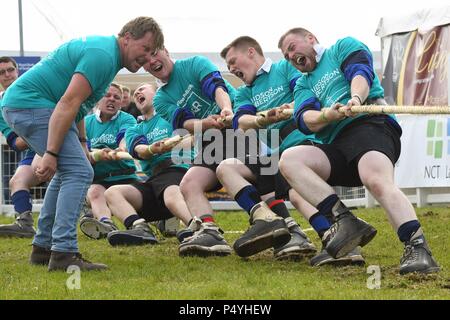 Royal Highland Show, Edinburgh, Schottland: 23. Juni 2018: Strathearn JAC ihre Alle, die in der Jungen Landwirte Tauziehen Wettbewerb an Tag drei an der Royal Highland Show, Edinburgh Credit: Kay Roxby/Alamy leben Nachrichten Stockfoto