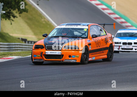 Brands Hatch, Großbritannien. 23. Juni 2018. Gary Hufford auf seinem Weg zum Sieg in seinem BMW E46 M3 in Brands Hatch Credit: Andreas Beck/Alamy leben Nachrichten Stockfoto