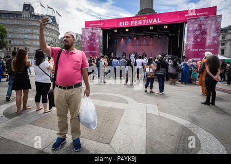 London, Großbritannien. 23. Juni 2018. 13 Eid-Festival in Trafalgar Square feiern das Ende des Ramadan. Credit: Guy Corbishley/Alamy leben Nachrichten Stockfoto