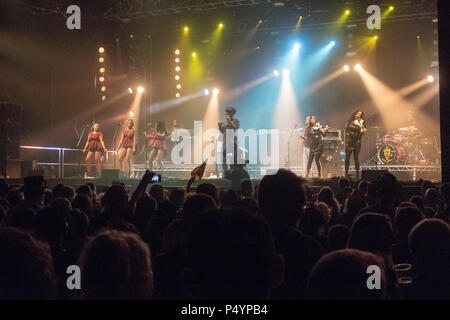 Newport, Isle of Wight, Großbritannien. 23. Juni 2018. Soul II Soul auf der Bühne am 50. Isle of Wight Festival, Newport, IOW. Credit: Milton Cogheil/Alamy leben Nachrichten Stockfoto