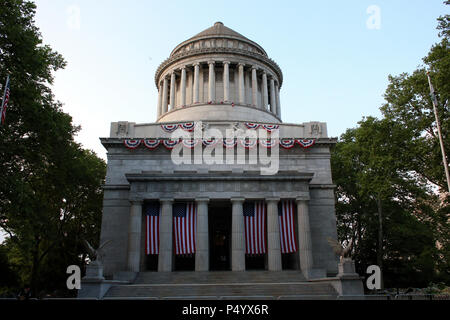 NEW YORK, NY - 18. Juni: Außen der General Grant National Memorial in Morningside Heights in Manhattan am 18. Juni 2017 in New York, USA. (Foto durch Stockfoto