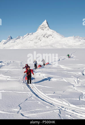 Grönland, Schweizerland Alpen, Kulusuk Tasiilaq, Skitourengeher, Stockfoto