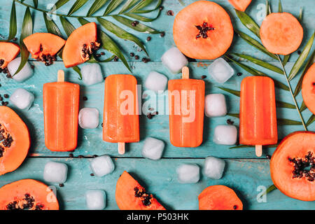 Hausgemachte papaya Eis am Stiel Stockfoto