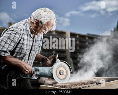 Steinmetz arbeiten auf Stein Stockfoto