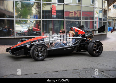 Der Ariel Atom Sportwagen British skill und handgebaut Handwerk hier in den Straßen von Le Mans, Frankreich Stockfoto