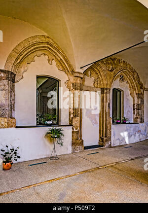 Italien Sardinien Cagliari Santa Maria di Betlem Kirche Kreuzgang Stockfoto