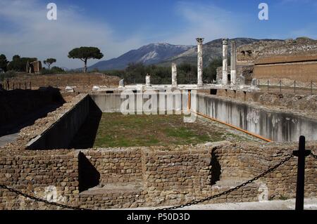 Italien. Hadrians Villa. Kaiserliche Villa, erbaut von Kaiser Hadrian (76-138). 2. Jahrhundert. Fischteich im Winterpalais. Tivoli. Stockfoto