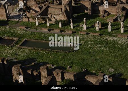 Italien. Rom. Haus der Vestalinnen. Luftaufnahme. Das Forum Romanum. Stockfoto