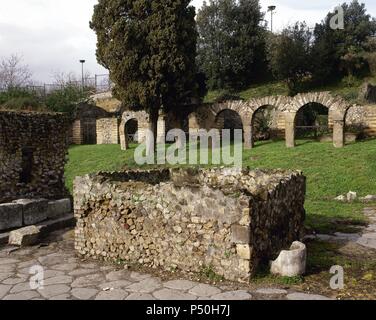 Pompeji. Blick auf die Straße von Gräbern. Kampanien, Italien. Stockfoto