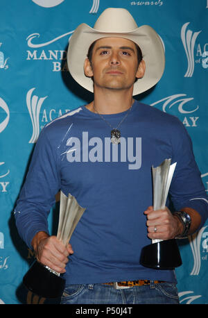 Brad Paisley auf der 40. jährlichen Academy der Country Music Awards (ACM) im Mandalay Bay Resort & Casino in Las Vegas statt. Mai 17, 2005 - 31 PaisleyBrad 22.jpg 31 PaisleyBrad 22 Veranstaltung in Hollywood Leben - Kalifornien, Red Carpet Event, USA, Filmindustrie, Prominente, Fotografie, Bestof, Kunst, Kultur und Unterhaltung, Topix prominente Mode, Besten, Hollywood Leben, Event in Hollywood Leben - Kalifornien, backstage Trophäe, Auszeichnungen zeigen, Film Stars, TV Stars, Musik, Promis, Topix, Bestof, Kunst, Kultur und Unterhaltung, Fotografie, Anfrage tsuni @ Gamma-USA. c Stockfoto