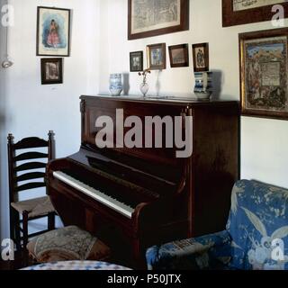 Haus Museum von Manuel de Falla (1876-1946), spanischer Komponist. Haus, wo Falla lebte von 1921 bis 1939. Piano Pleyel. La Antequeruela Alta Granada, Andalusien, Spanien. Stockfoto