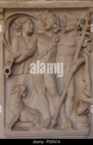 Dionysos, Gott des Weines. Entlastung der römischen Sarkophag Darstellung von Dionysos mit Maenad, Satyr und Panther. Vatikanischen Museen. Stadt des Vatikans. Stockfoto