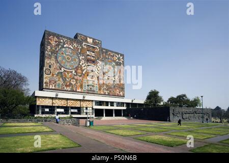 UNIVERSIDAD NACIONAL AUTONOMA DE MEXICO (UNAM). Kulturelle declarada Patrimonio de la humanidad por la UNESCO. Vista del EDIFICIO de la BIBLIOTECA CENTRAL. Mexiko D.F. México. Stockfoto