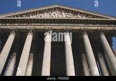 Neoklassizistische Kunst Kirche der Madeleine (L'Esglese Madeleine). Im Jahre 1806 als Denkmal an Napoleons Armee gebaut. Später consegrated eine katholische Kirche. Paris. Frankreich. Europa. Stockfoto