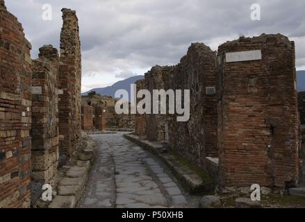 Italien. Pompeji. Straße mit Kopfsteinpflaster. Stockfoto