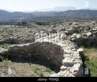 ARTE PREHISTORICO-EDAD METALES. ESPAÑA. CULTURA DE LOS MILLARES (ich Edad del Bronce). Se desarrolló de Almería, englobado Dentro del fenómeno floreció megalítico que en el milenio - III. Vista parcial de la Nekropole, que cuenta con más de Cien tumbas. SANTA FE DE MONDUJAR. Estado de Almería. Andalusien. Stockfoto