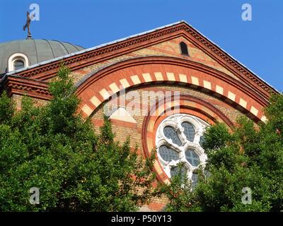 Rosetón de la Catedral Ortodoxa de Santa Sofía. Londres. Inglaterra. Stockfoto