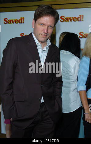 Martin Donovan Ankunft auf dem gespeichert! Premiere auf der Mann National Theatre in Los Angeles. 13. Mai 2004. DonovanMartin 010 Red Carpet Event, Vertikal, USA, Filmindustrie, Prominente, Fotografie, Bestof, Kunst, Kultur und Unterhaltung, Topix Prominente Fashion/Vertikal, Besten, Event in Hollywood Leben - Kalifornien, Roter Teppich und backstage, USA, Film, Stars, Film Stars, TV Stars, Musik, Promis, Fotografie, Bestof, Kunst, Kultur und Unterhaltung, Topix, vertikal, eine Person, die aus den Jahren 2003 bis 2005, Anfrage tsuni@Gamma-USA.com - drei Viertel Stockfoto