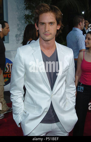 Wird Kemp Ankunft auf dem Van Helsing Premiere auf der Universal Amphitheater in Los Angeles. Mai 3, 2004. KempWill 231 Red Carpet Event, Vertikal, USA, Filmindustrie, Prominente, Fotografie, Bestof, Kunst, Kultur und Unterhaltung, Topix Prominente Fashion/Vertikal, Besten, Event in Hollywood Leben - Kalifornien, Roter Teppich und backstage, USA, Film, Stars, Film Stars, TV Stars, Musik, Promis, Fotografie, Bestof, Kunst, Kultur und Unterhaltung, Topix, vertikal, eine Person, die aus den Jahren 2003 bis 2005, Anfrage tsuni@Gamma-USA.com - drei Viertel Stockfoto