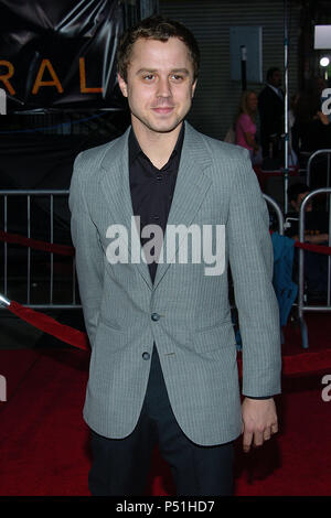 Giovanni Ribisi eintrifft, um die Sicherheiten Premiere im Orpheum Theater in Los Angeles. August 2, 2004 RibisiGiovanni 31 Red Carpet Event, Vertikal, USA, Filmindustrie, Prominente, Fotografie, Bestof, Kunst, Kultur und Unterhaltung, Topix Prominente Fashion/Vertikal, Besten, Event in Hollywood Leben - Kalifornien, Roter Teppich und backstage, USA, Film, Stars, Film Stars, TV Stars, Musik, Promis, Fotografie, Bestof, Kunst, Kultur und Unterhaltung, Topix, vertikal, eine Person, die aus den Jahren 2003 bis 2005, Anfrage tsuni@Gamma-USA.com - drei Viertel Stockfoto