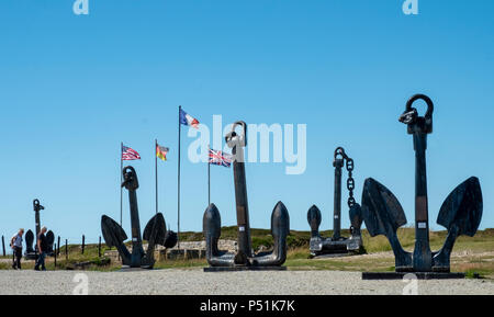 Anker im Mémorial Merchant Marine Museum, Hommage an 45.000 Alliierten Handelsmarine Matrosen während des 2. Weltkrieges, Pen-Hir, Bretagne, Frankreich Stockfoto