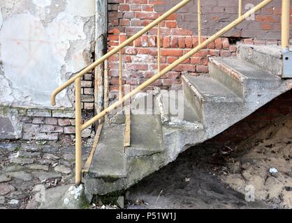 Alte marode Treppe Stockfoto