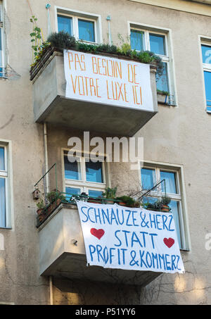 Mieter Protest gegen Gentrifizierung und der Verkauf von Wohnungen Stockfoto