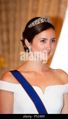 Luxemburg, Luxemburg. 23. Juni 2018. Prinzessin Claire Luxemburgs an das Großherzogliche Palais in Luxemburg am 23. Juni 2018, für die Presse anlässlich der Nationalen Tag der Luxemburg Foto Posing: Albert Nieboer/Niederlande/Point de Vue, Credit: Albert Nieboer/Royal drücken Sie Europa/RPE/dpa/Alamy leben Nachrichten Stockfoto