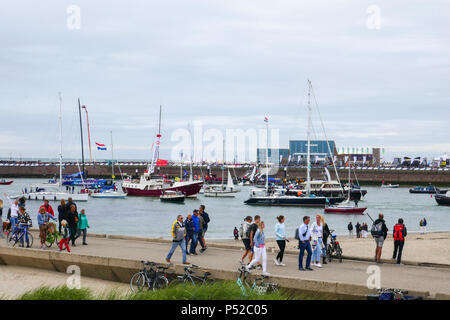 Scheveningen, Niederlande. 24. Juni 2018. Ende des Volvo Ocean Race 2017-18 im Hafen von Scheveningen-Den Haag, Holland Credit: Jan Fritz/Alamy leben Nachrichten Stockfoto