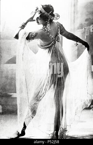 Mata Hari, Niederländische exotische Tänzerin, Kurtisane und Spionage vorgeworfen. Stockfoto