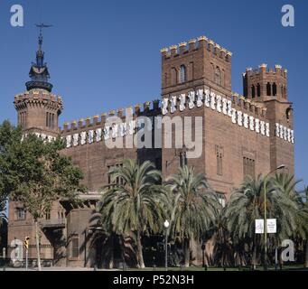 Spanien. Barcelona. Natural History Museum an drei Drachen Burg Gebäude. Von Lluis Domenech Montaner für die Weltausstellung von 1888 erbaut. Fassade. Stockfoto