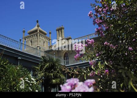 In der Ukraine. Die autonome Republik Krim. Vorontsov Palace. 1828 bis 1848 erbaut vom englischen Architekten Edward Blore (1787-1879) als Sommerresidenz des Prinzen Michail Woronzow Semyonovich. Exterieur. Um Evpatoria. Stockfoto