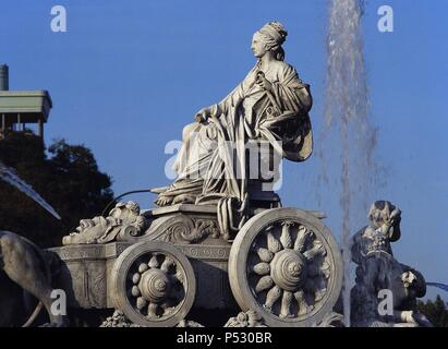 Springbrunnen von cibeles von Francisco Gutierrez (1727-1782) (die Göttin und die Wagen). Nach dem Entwurf des Ventura Rodri guez (1717-1785). Cybele in ihrem Wagen von Löwen gezogen. Madrid. Spanien. Stockfoto
