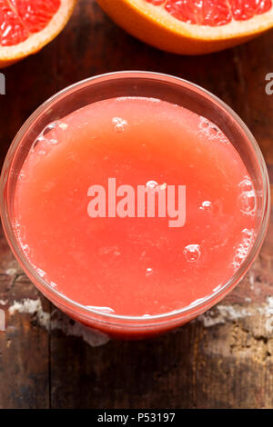 Rote Grapefruit Saft Stockfoto