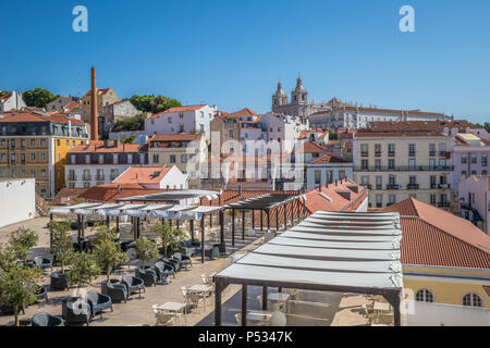 Blick auf die Altstadt von Lissabon Stockfoto