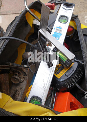 Professionelle trademan, komplett ausgestattetes tool kit Stockfoto