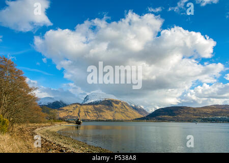 Ben Nevis von Corpach in der Nähe von Fort William, Hochland, Schottland, Großbritannien Stockfoto