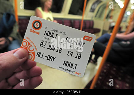 Glasgow U-Bahn den ganzen Tag Smartcard, SPT U-Bahn, Stadtzentrum, Bahnhof/Eisenbahn, Strathclyde, Schottland, Großbritannien Stockfoto