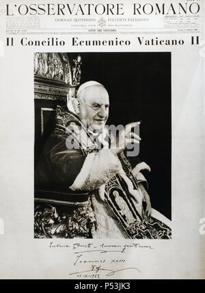 JUAN XXIII (Sotto il Monte, 1881 - Roma, 1963). Papa italiano de nombre Angelo Giuseppe Roncalli. Fue elegido En 1958. Su pontificado destaca por la celebración del Sínodo Romano (1960) y del Concilio Vaticano II (1962-65). JUAN XXIII en la PORTADA DE LA REVISTA "L'Osservatore Romano' del 11 de Mayo de 1962, durante La celebración del CONCILIO ECUMENICO VATICANO II. Stockfoto