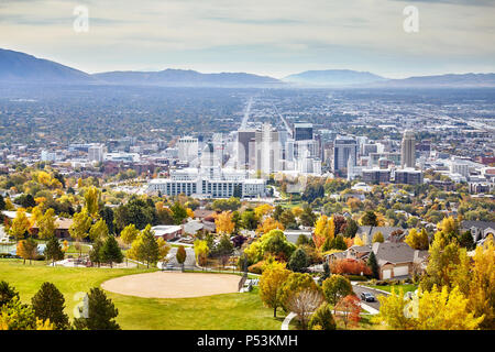 Luftaufnahme des Salt Lake City Downtown im Herbst, Utah, USA. Stockfoto