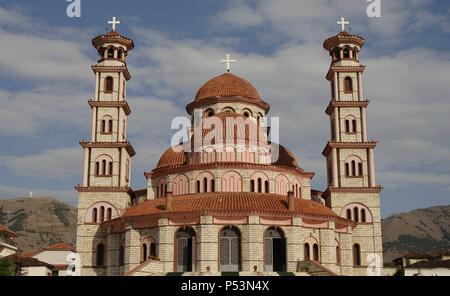 Republik von Albanien. Korce. Auferstehungskathedrale. Das 1992 erbaute. Orthodoxe. Von außen. Stockfoto